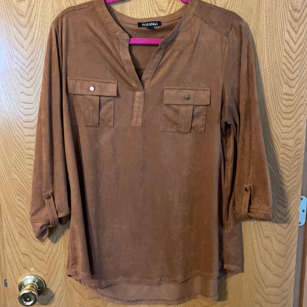 3/4 sleeve blouse size L